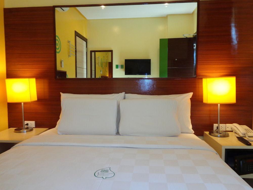 Go Hotels Tacloban Zewnętrze zdjęcie