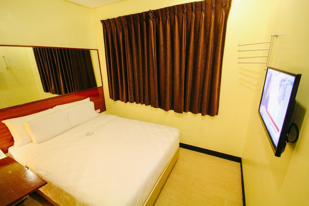 Go Hotels Tacloban Zewnętrze zdjęcie