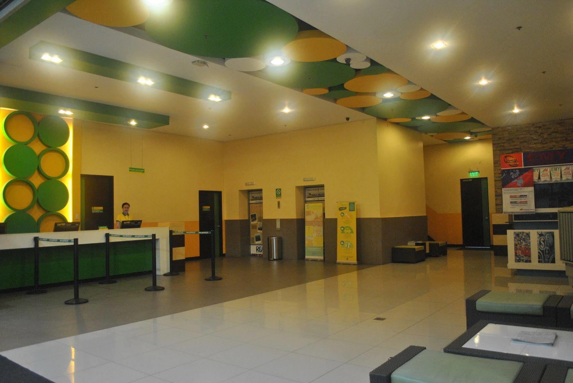 Go Hotels Tacloban Zewnętrze zdjęcie